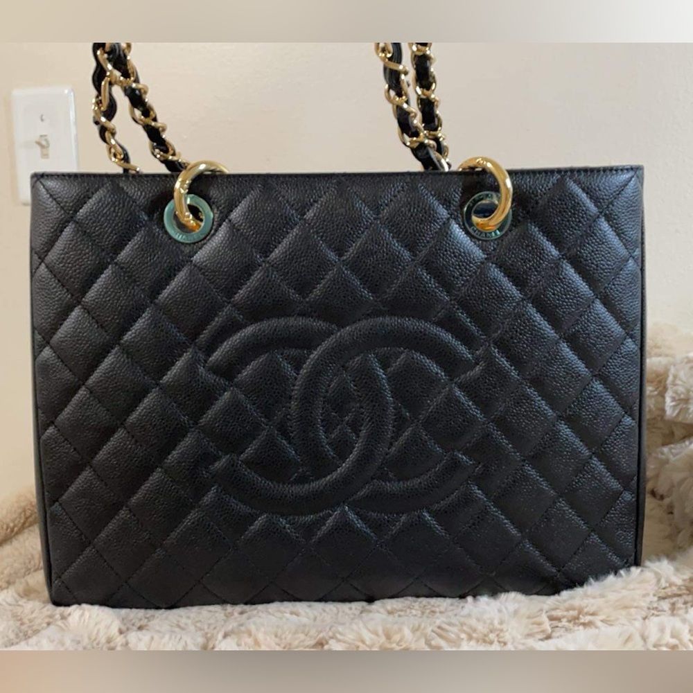Chanel GST caviar